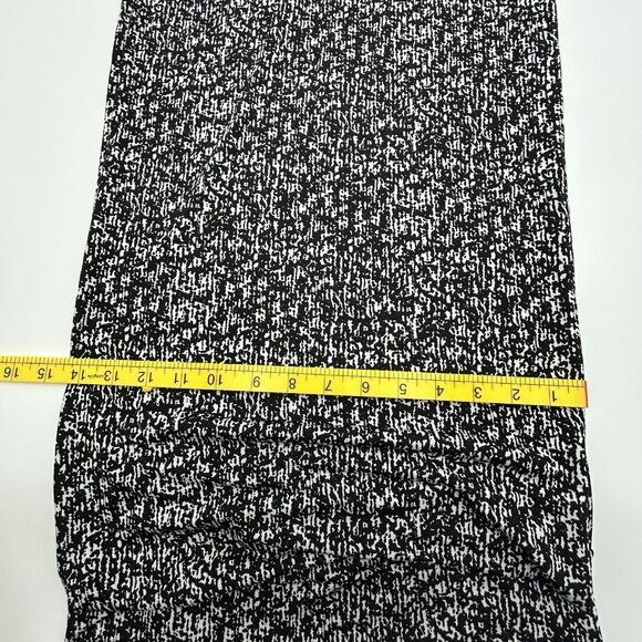 Handmade Black White Infinity Scarf Silky Knit Geometric Fluid Drape Women’s - Picture 5 of 6